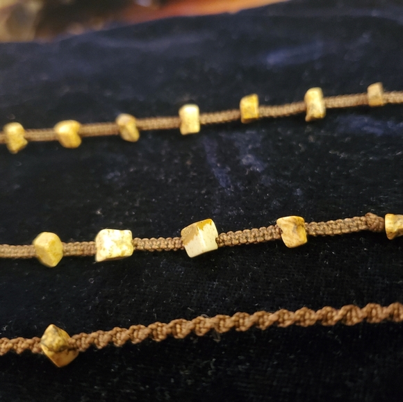 Handmade macrame jewelry set - Picture 4 of 7